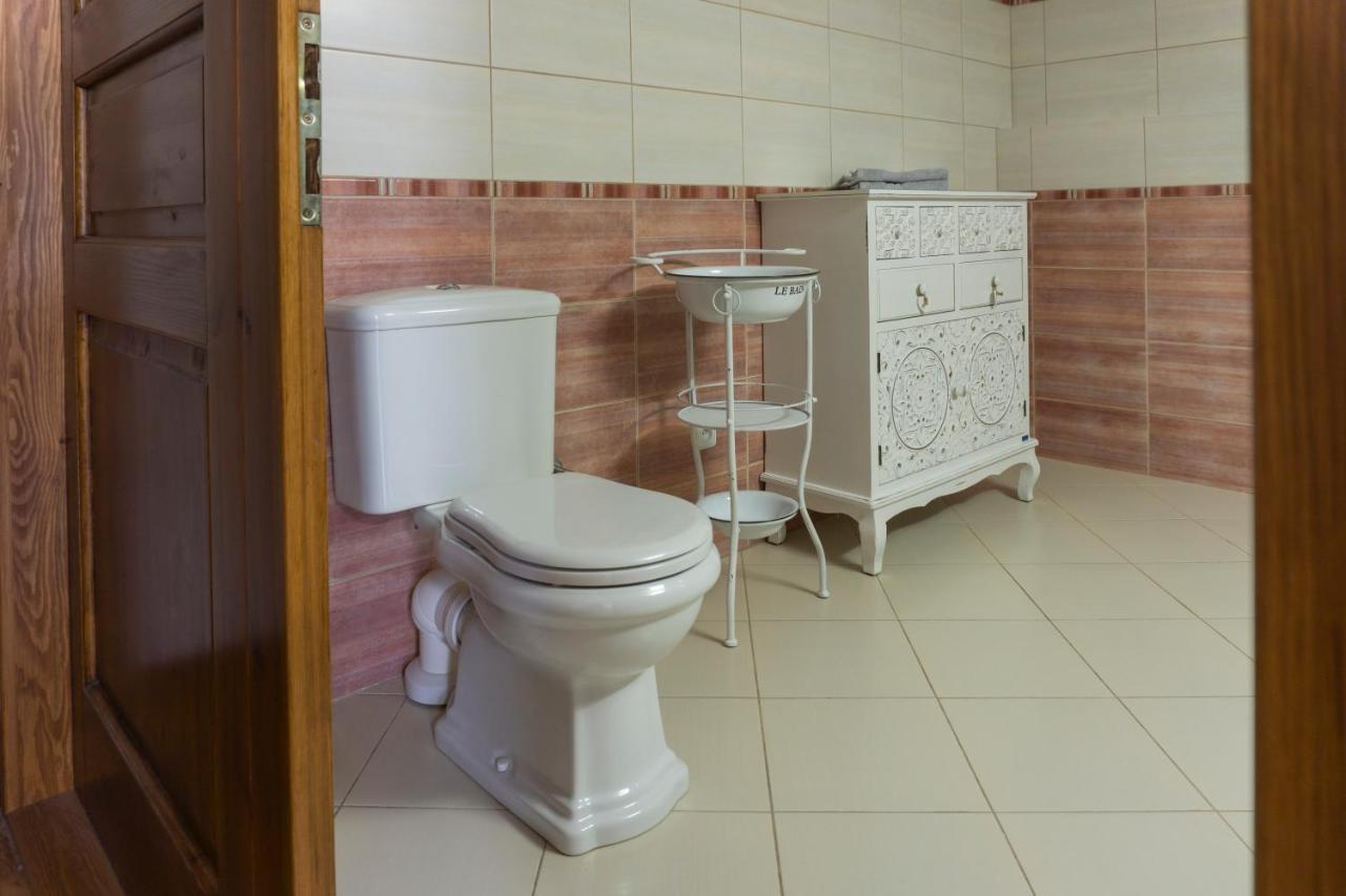 Penzion Ruze Benesov nad Ploucnici Ngoại thất bức ảnh